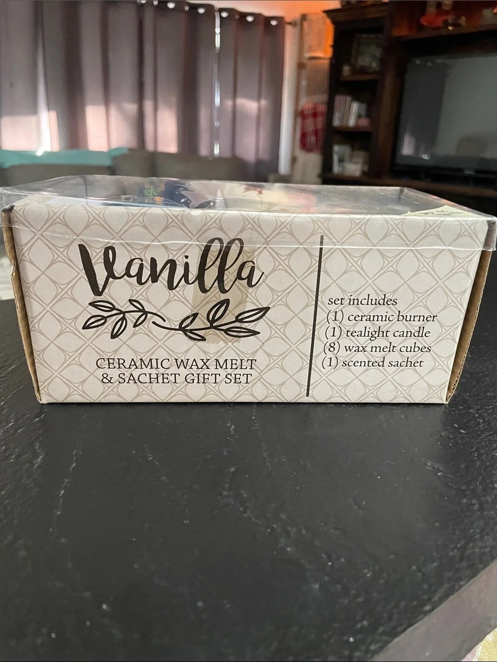 Vanilla Scented Home Gift Set with Navy Floral Warmer New